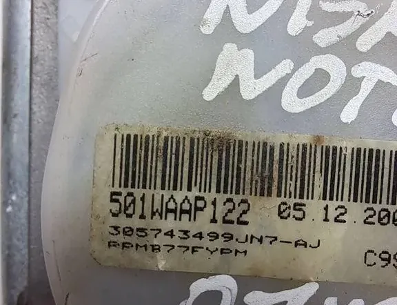 NISSAN Note 1 generation (2005-2014) Oikea takaturvavyö 305743499JN7-AJ,501WAAP122 34973567