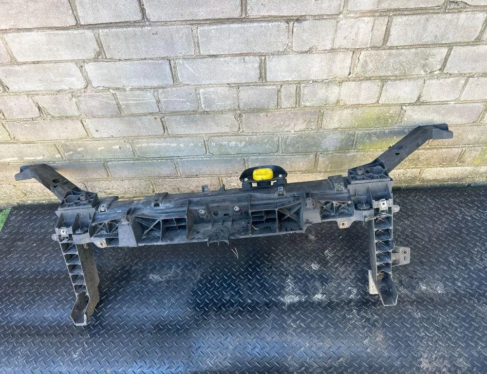 OPEL Vivaro B (2014-2019) Jäähdyttimen säleikkö 34977189