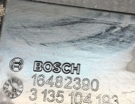 OPEL Astra K (2015-2021) Moottorin jäähdytystuulettimen jäähdytin 16482390 34993790