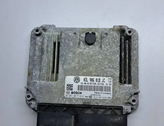 SKODA Superb 2 generation (2008-2015) Moottorin ohjausyksikkö ECU 03L906018BR 34994809