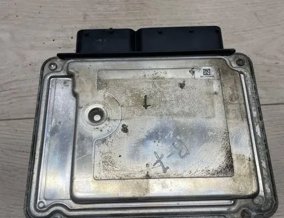 VOLKSWAGEN Passat B7 (2010-2015) Moottorin ohjausyksikkö ECU EDC17C46,03L907309N,03L907309H 34996213