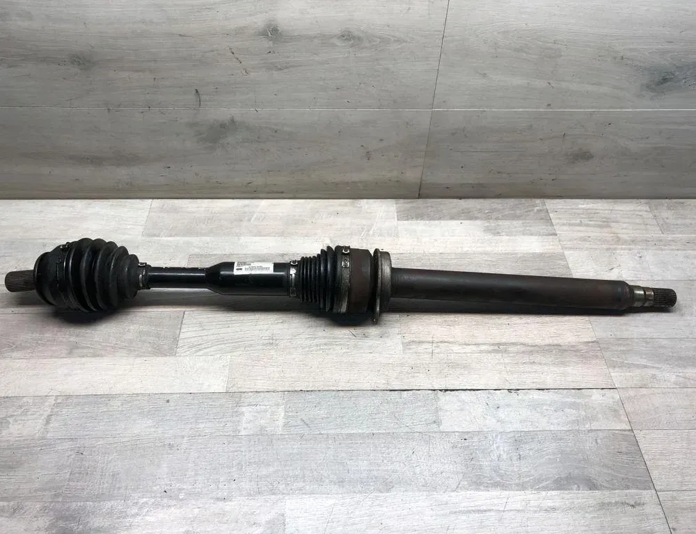 VOLVO XC60 1 generation (2008-2017) Oikea etuvetoakseli P31437524 34973726