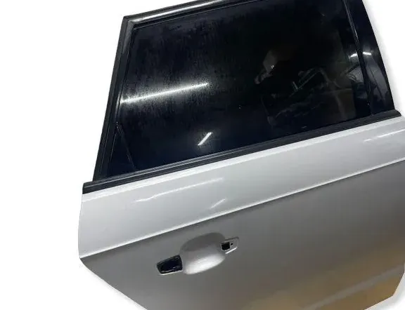 AUDI A3 8V (2012-2020) Oikea takaovi 34996536