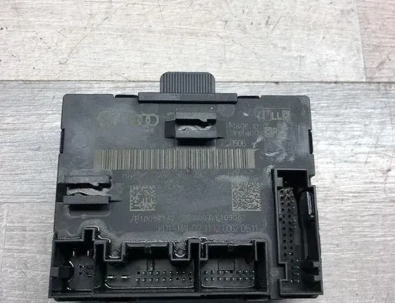 AUDI A6 C7/4G (2010-2020) Keskuslukituksen ohjausyksikkö 4G8959792E,4G8959792H,P10097142 34981894