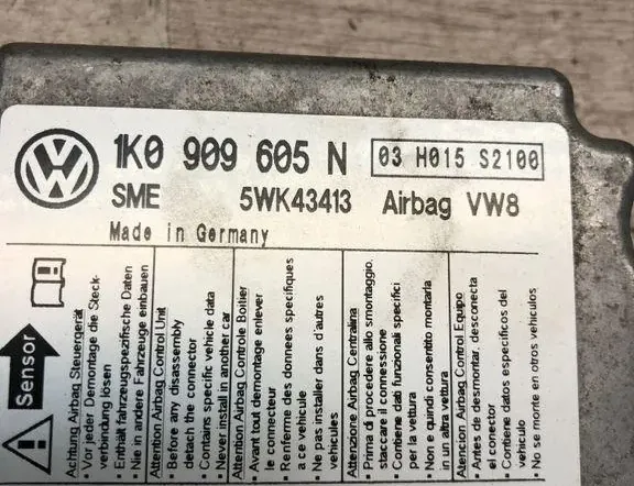 SEAT Altea 1 generation (2004-2013) SRS-ohjausyksikkö 5WK43413,1K0909605N,03H015S2100,23050307B 34972733