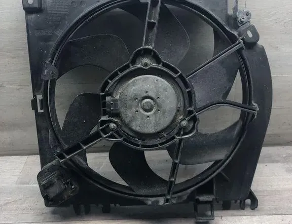 NISSAN Note 1 generation (2005-2014) Moottorin jäähdytystuulettimen jäähdytin 1831442016 34979337