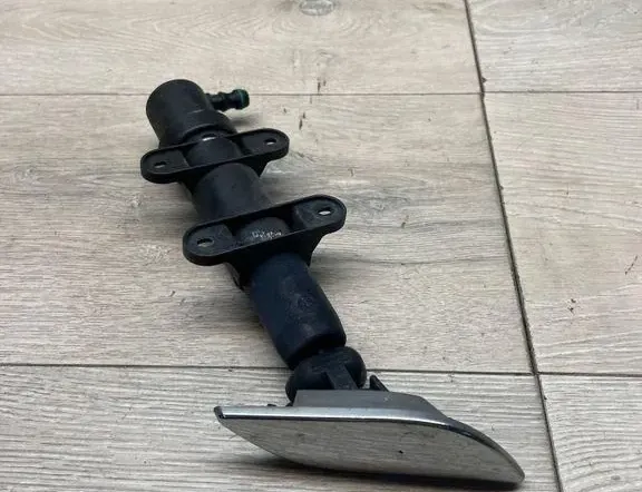 SKODA Superb 2 generation (2008-2015) Vasen puoli ajovalojen pesuri 3u0955979 34997179