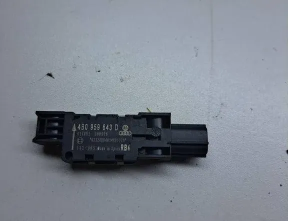 AUDI A3 8P (2003-2013) Oikea takaiskutunnistin 4B0959643D 34993788