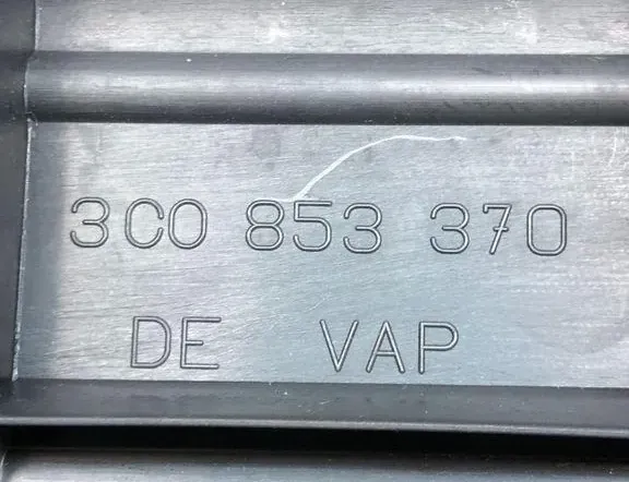 VOLKSWAGEN Passat B7 (2010-2015) Oikea etukynnysverhoilu 4099,3C0853370 34994969