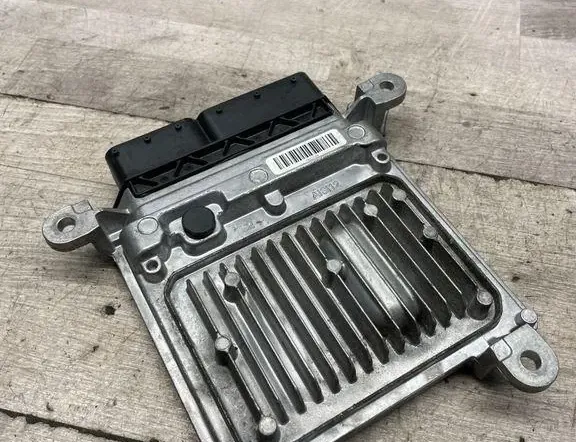 MERCEDES-BENZ C-Class W204/S204/C204 (2004-2015) Moottorin ohjausyksikkö ECU A0064461540,28336101,A6519007500 34990676