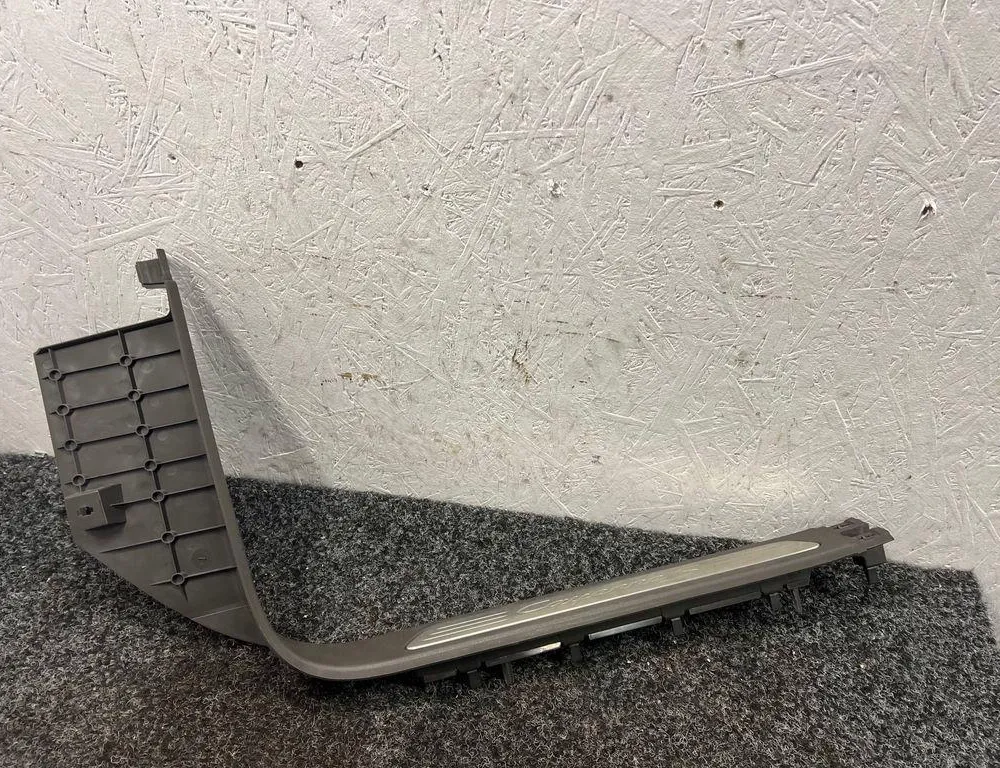 PORSCHE Cayenne 958 (2010-2018) Oikea etukynnysverhoilu 7P5863483 34051542