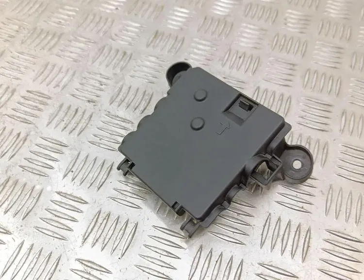 AUDI A6 C6/4F (2004-2011) Virranjakolaatikko KB4G5170,4G0937517 33404877