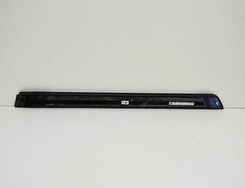 SKODA Superb 2 generation (2008-2015) Oikea etukynnysverhoilu 3T0853492 13988818