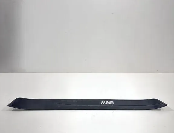 BMW 3 Series E90/E91/E92/E93 (2004-2013) Oikea etukynnysverhoilu 7172296 33472915