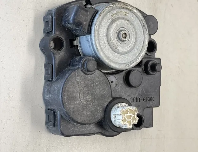 LEXUS GS 3 generation (2005-2012) Ajovalojen korkeuden säätökytkin 85663-33010 25980064