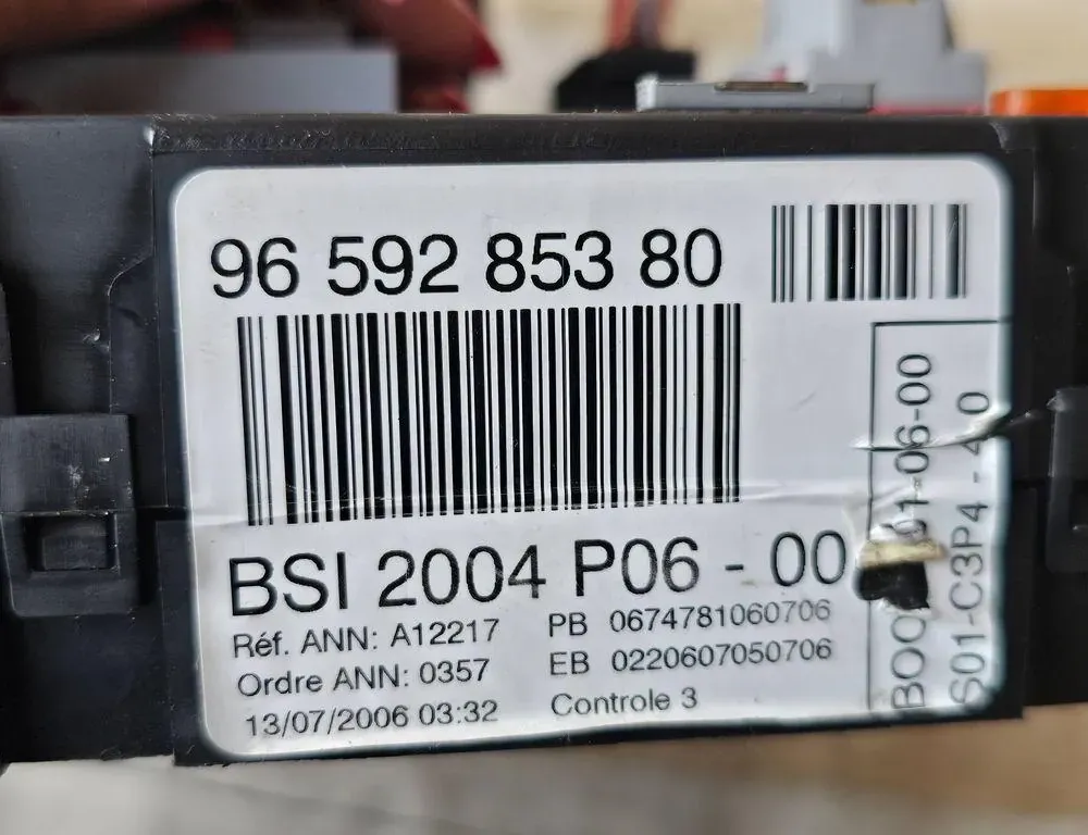 PEUGEOT 206 1 generation (1998-2009) Comfort-ohjausyksikkö 9659285380 34017940