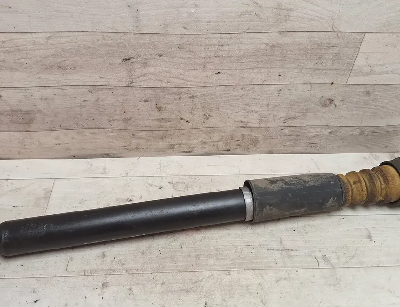 AUDI A6 C6/4F (2004-2011) Oikea takaiskunvaimennin 34993503