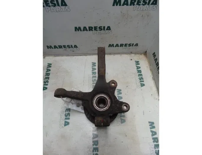RENAULT Twingo 1 generation (1993-2007) Muut kehon osat 7700779270,7700806634,8200207303,7700719140,7700704704,7700674765,7700752811,7700825220 27658522