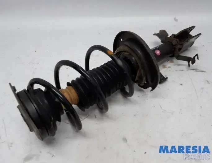 RENAULT Clio 4 generation (2012-2020) Oikea etuiskunvaimennin 543025760R,543889524R,543024644R,8660005862,543026988R 27785922