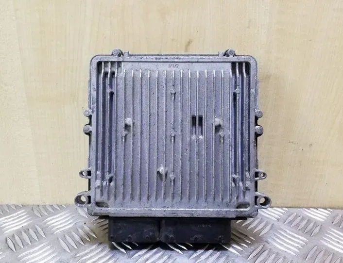 MERCEDES-BENZ M-Class W164 (2005-2011) Moottorin ohjausyksikkö ECU 0281013382,A6421506491 26103435