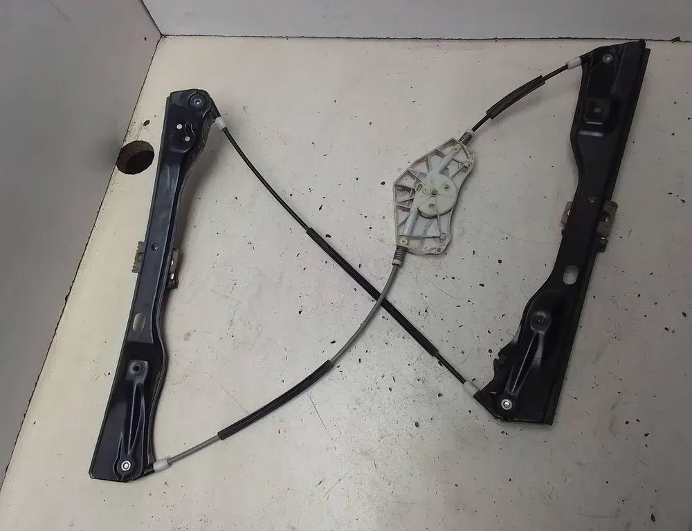 VOLKSWAGEN Passat B6 (2005-2010) Vasemman etuoven ikkunansäädin 980874101 34188045