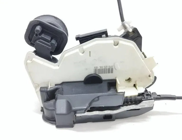 VOLKSWAGEN Golf 8 generation (2019-2023) Oikean takaoven lukko 5K4839016H 33556657