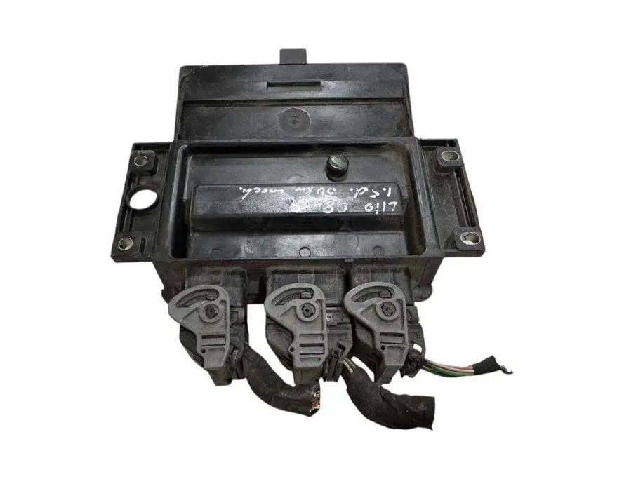 RENAULT Clio 3 generation (2005-2012) Moottorin ohjausyksikkö ECU 8200619409,8200911560 30645033