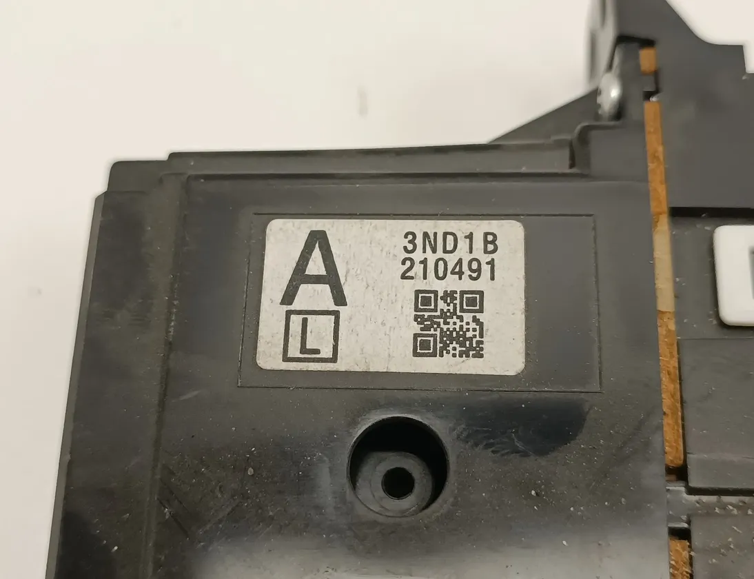 NISSAN Leaf 1 generation (2010-2017) Kytkimet 3ND1B210491,3ND0B210492 3827871
