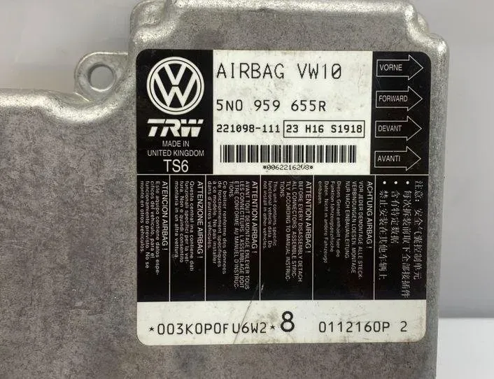 VOLKSWAGEN Passat B8 (2014-2023) SRS-ohjausyksikkö 5N0959655R 18125906