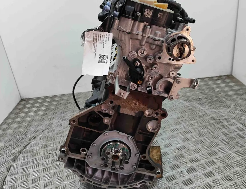AUDI A4 B9/8W (2015-2024) Moottori DLV 14709704