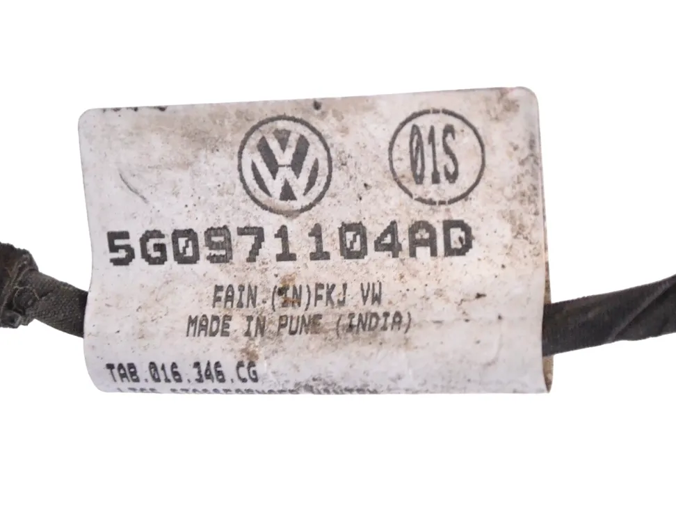 VOLKSWAGEN Golf 7 generation (2012-2024) Takaosan pysäköintitutkan johdotus 5G0971104AD 17649723