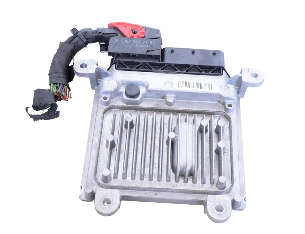 MERCEDES-BENZ CLS-Class C218/X218 (2011-2017) Moottorin ohjausyksikkö ECU A0064461540,A6519007500 25218568