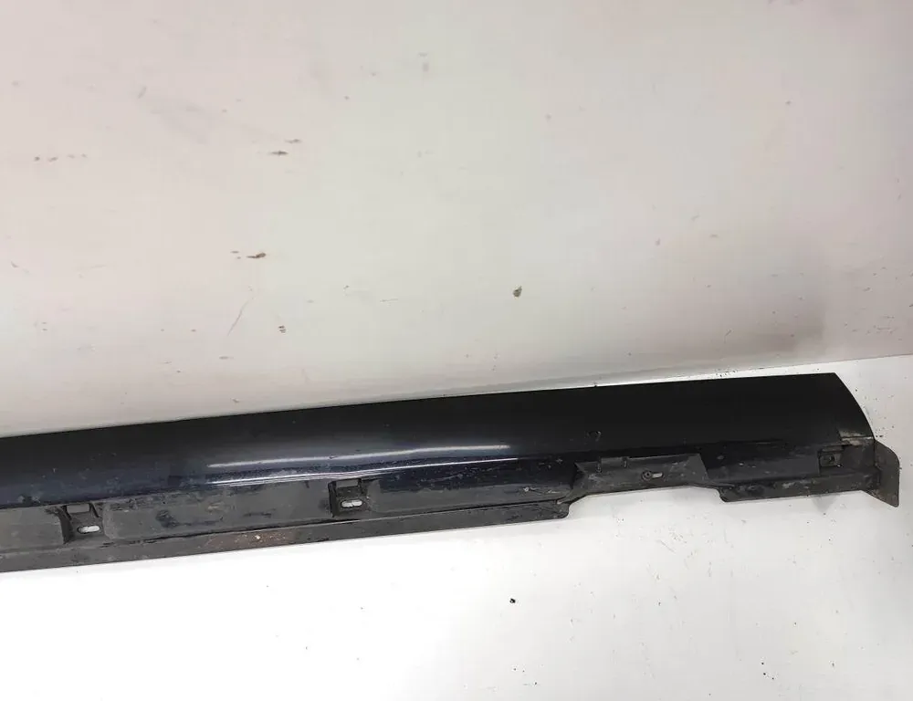 VOLKSWAGEN Passat B7 (2010-2015) Vasemman puolen muovinen sivuhelman kansi 3C8853855 33666898