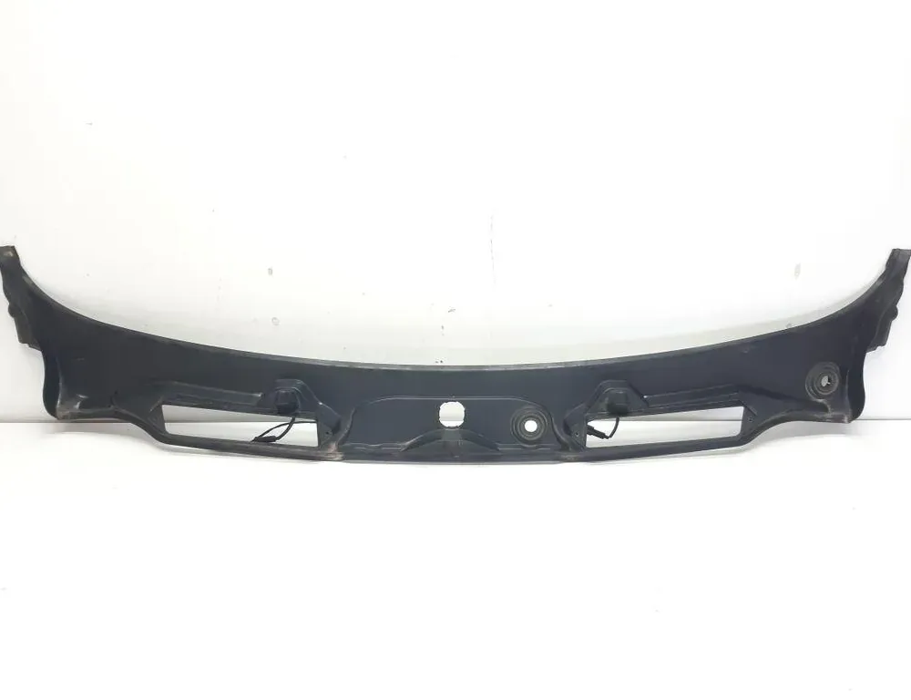 BMW 3 Series E90/E91/E92/E93 (2004-2013) Etupyyhkijän kopan koristelista 7180743 33674881