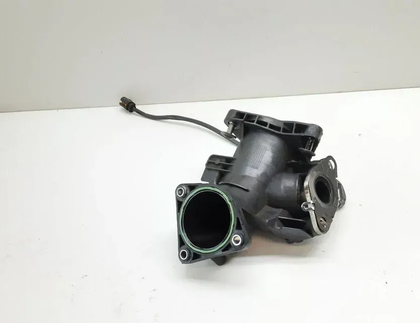 BMW 3 Series E90/E91/E92/E93 (2004-2013) Ilmanottoputki 7807991 33698825