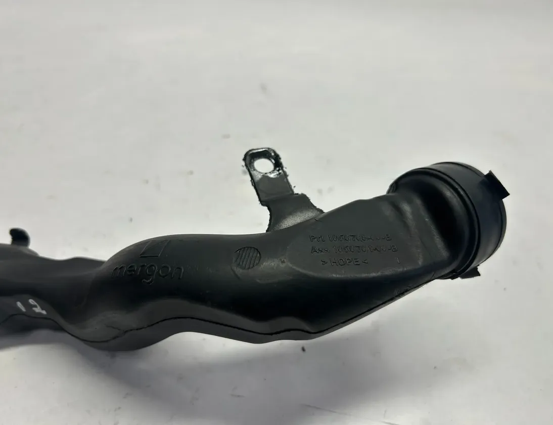 TESLA Model X 1 generation (2015-2024) Ikkunanpesunestesäiliön täyttöputki 105676800B,1056768-00-B 34996482