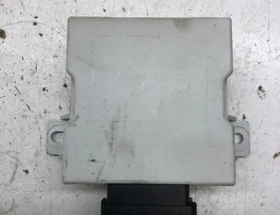 TOYOTA Corolla Verso 1 generation (2001-2009) Releet 150696 30583157