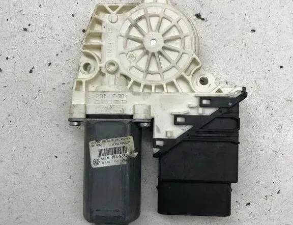 VOLKSWAGEN Passat B6 (2005-2010) Vasemman takaoven ikkunan ohjausmoottori 1K0959703P 30590071