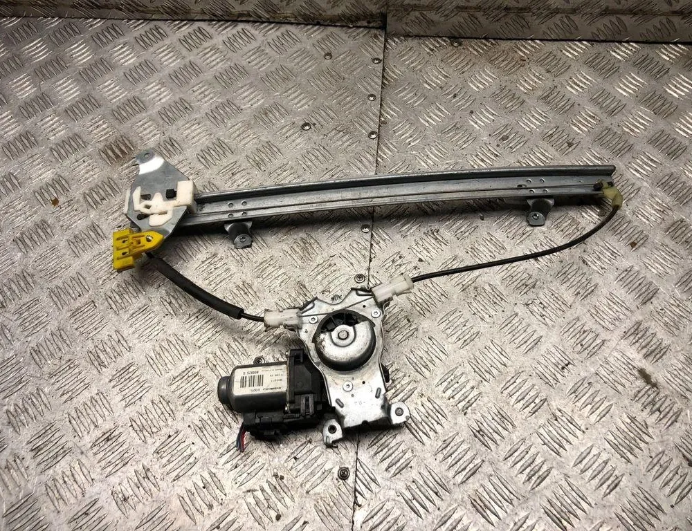 NISSAN Note 1 generation (2005-2014) Oikean etuoven ikkunansäädin 119207 33825722