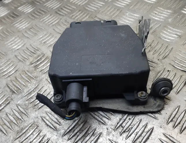 VOLKSWAGEN Passat B6 (2005-2010) Tyhjiöventtiili 400434f,3c0906625 13598101