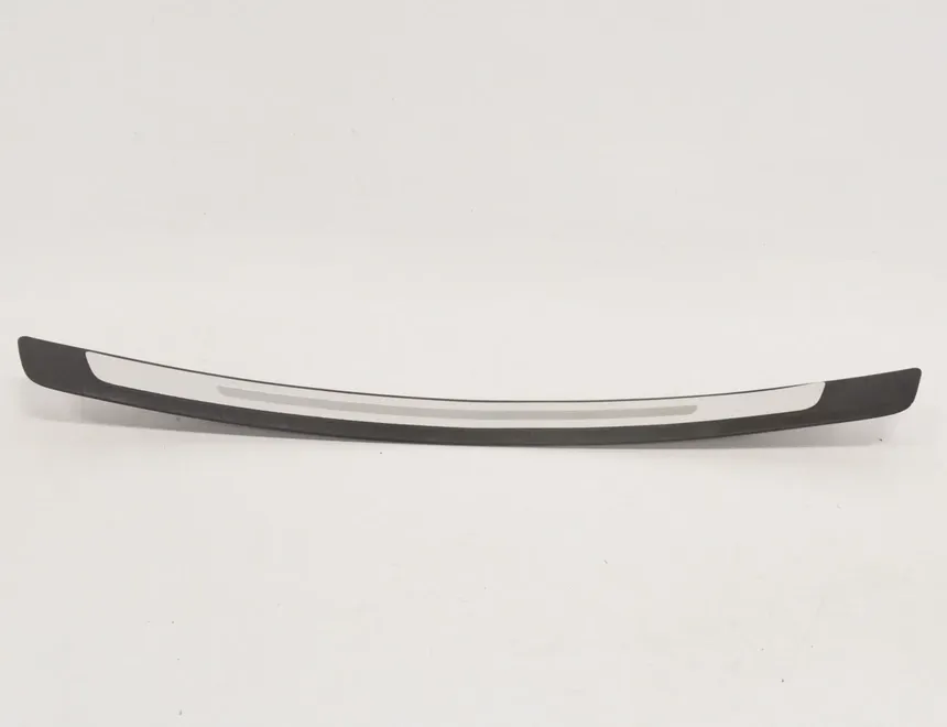 AUDI A4 B9/8W (2015-2024) Etuvasen kynnysverhous 8W0853373F 10009105