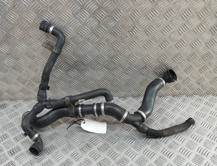 MERCEDES-BENZ AMG GT C190 (2014-2023) Jäähdytysnesteen letku A1905000175 31494743