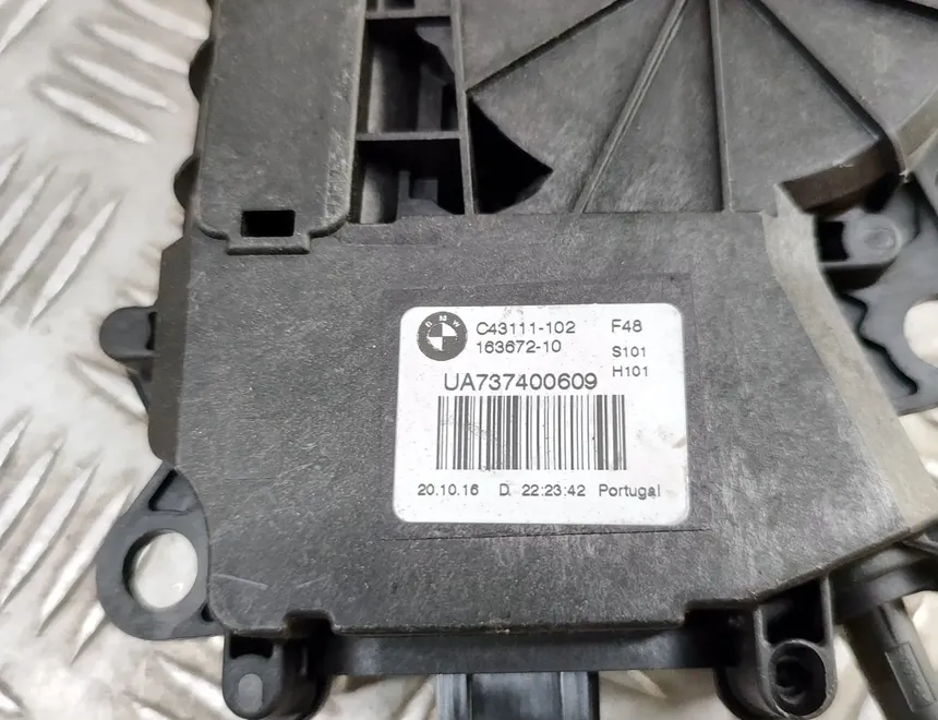 BMW X1 F48/F49 (2015-2023) Takaluukun takaluukun lukko 2704105,7374006 32053548