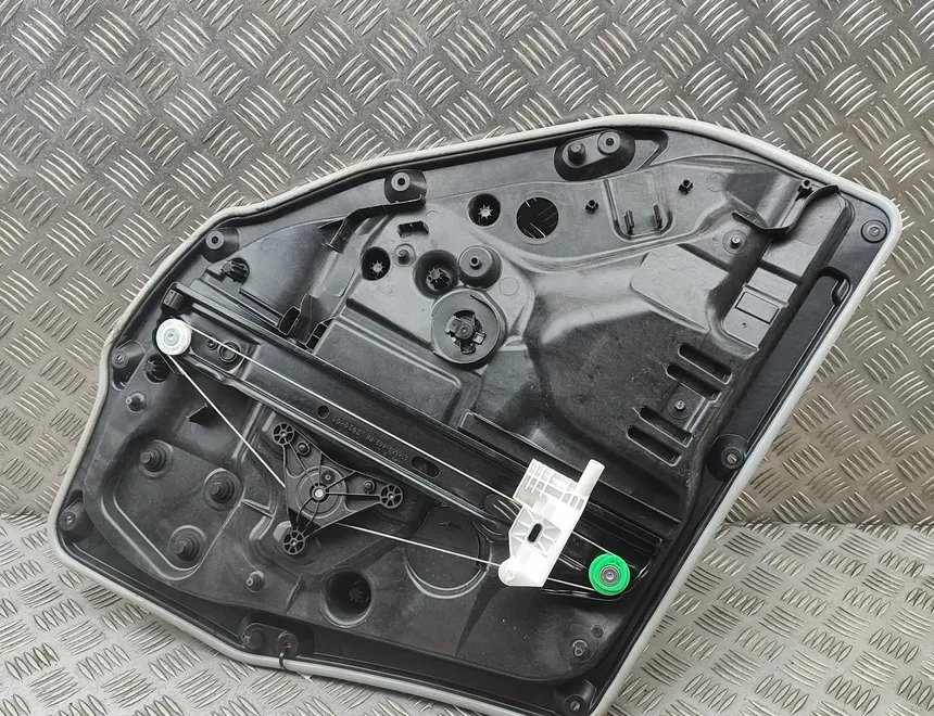 MERCEDES-BENZ S-Class W222/C217/A217 (2013-2020) Oikean takaoven ikkunansäädin A2220041699,A2139051400,A2227306605,A2220040999 33043258