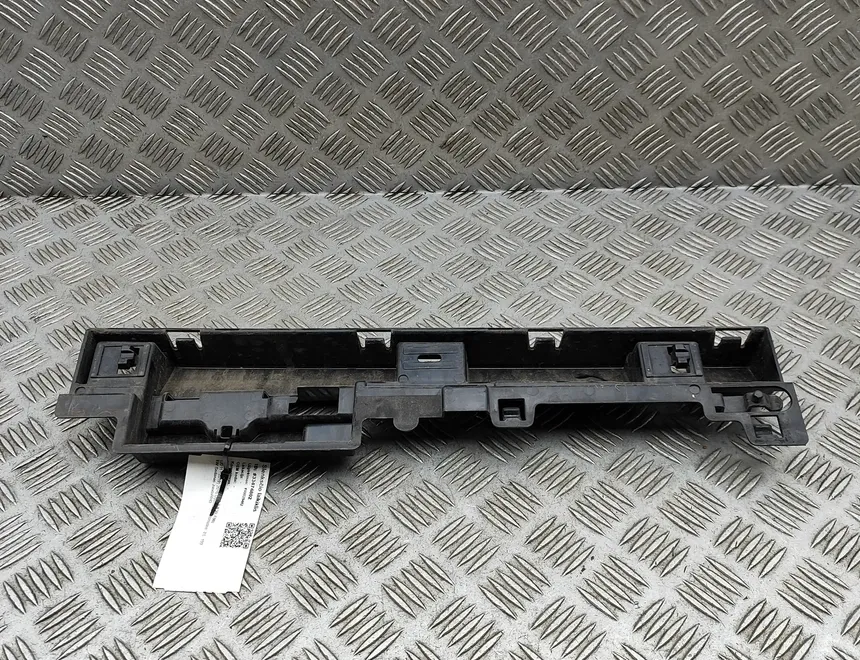 BMW 3 Series F30/F31 (2011-2020) Sivuhelman kiinnike 7256917 33474802