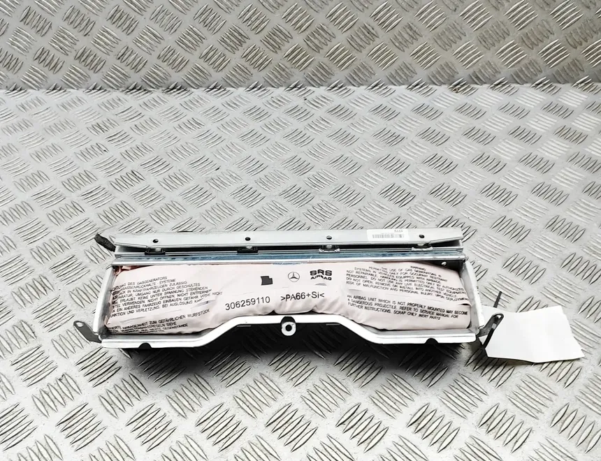 MERCEDES-BENZ E-Class W212/S212/C207/A207 (2009-2016) Polvi SRS Airbag A2048602002 33539597