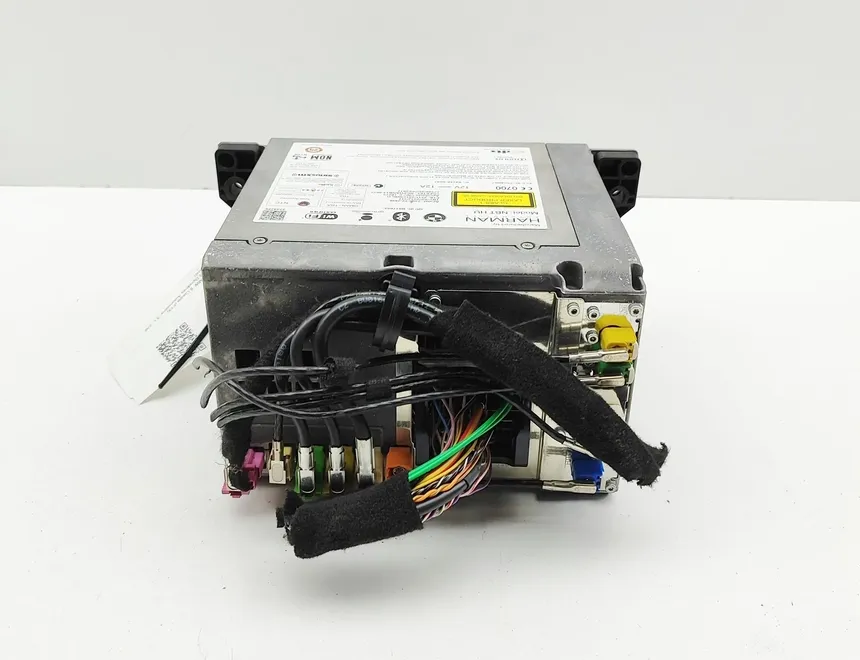BMW 6 Series F06/F12/F13 (2010-2018) Musiikkisoitin GPS:llä 9347822,6434A-B067 33586420