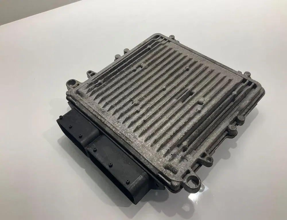 MERCEDES-BENZ M-Class W164 (2005-2011) Moottorin ohjausyksikkö ECU A6421506300 33345028