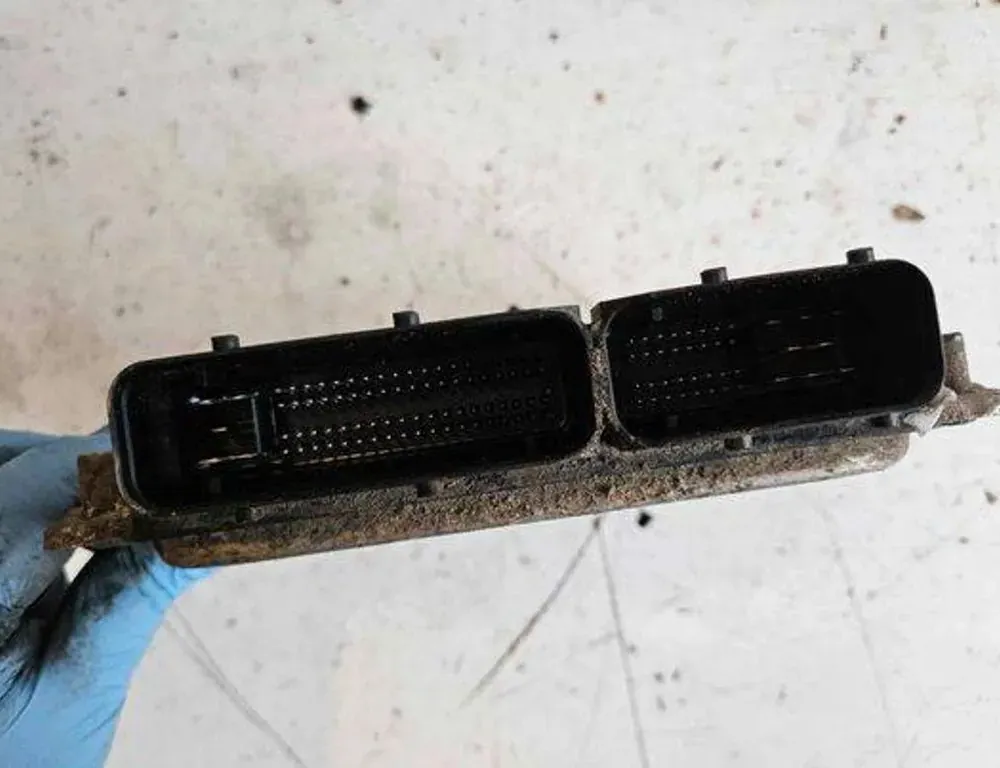 VOLKSWAGEN Transporter T5 (2003-2015) Moottorin ohjausyksikkö ECU 074906018B,28SA4061,0281010084 34699600