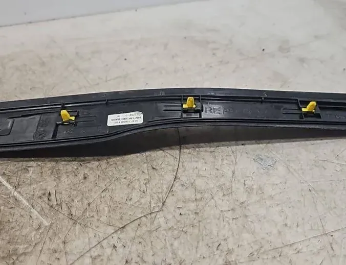 BMW 3 Series F30/F31 (2011-2020) Oikea etukynnysverhoilu 25891810,5147726331402,5477263314 34767179